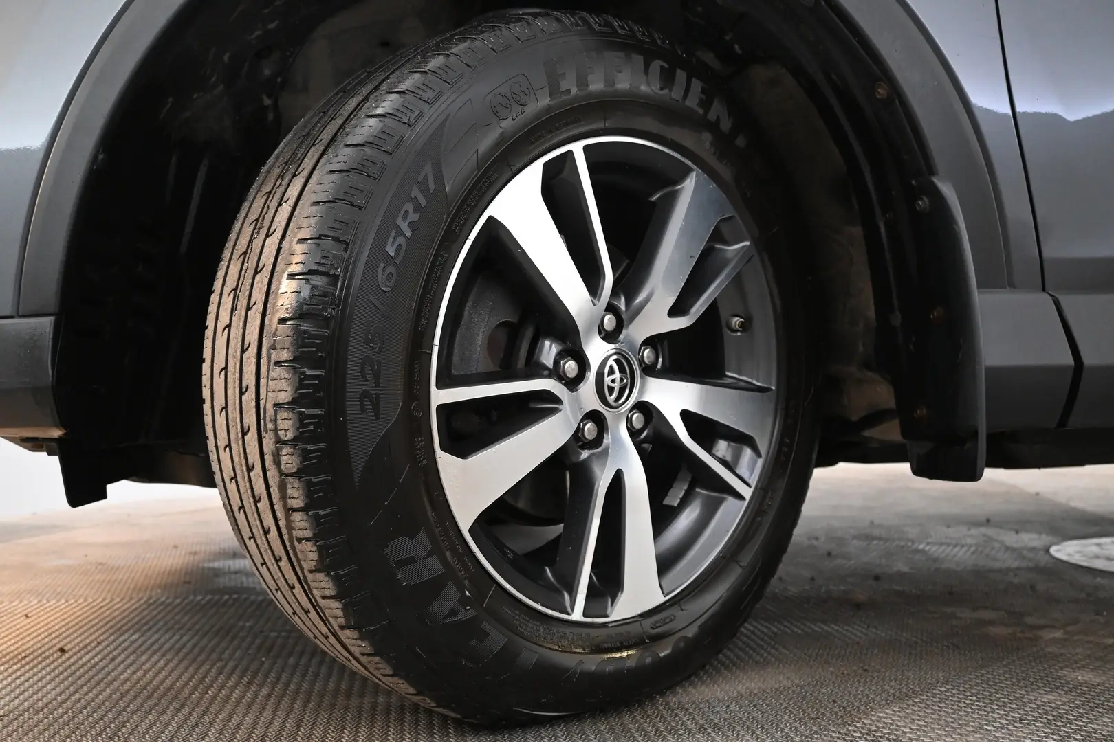 Car Image - 1VoSqIGNzvRfQG9QtTbNrz