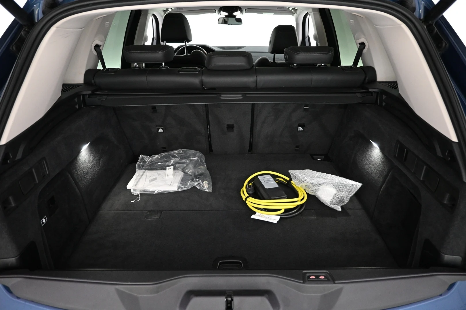 Car Image - 2Uiu79IUZ0EBfzUkx7Z2UZ