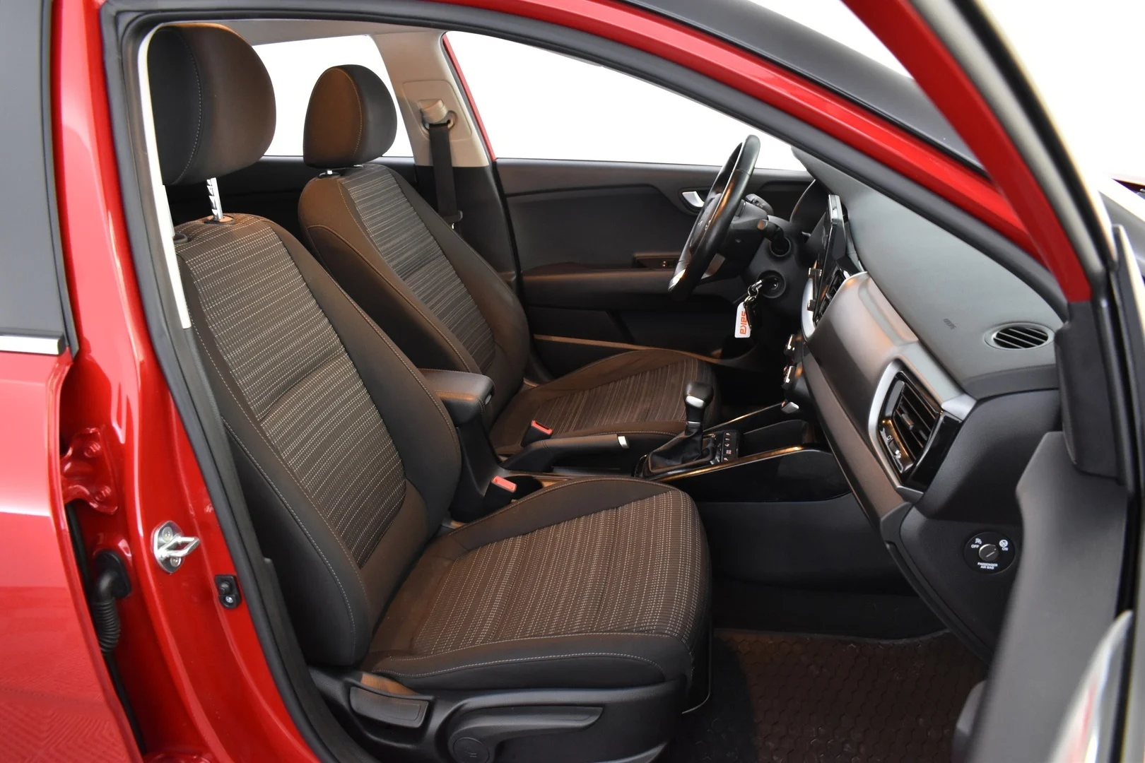 Car Image - 4GbZLT6Kkh6nBq0Ep2kO9r