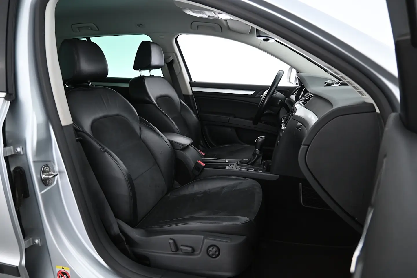 Car Image - 4BesYsQb66aXWKlW7kQJcY