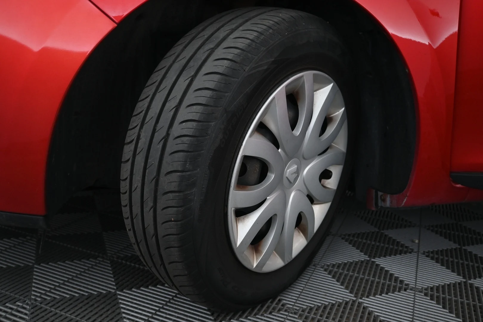 Car Image - 329kYn9MKd25m6SXagusnl