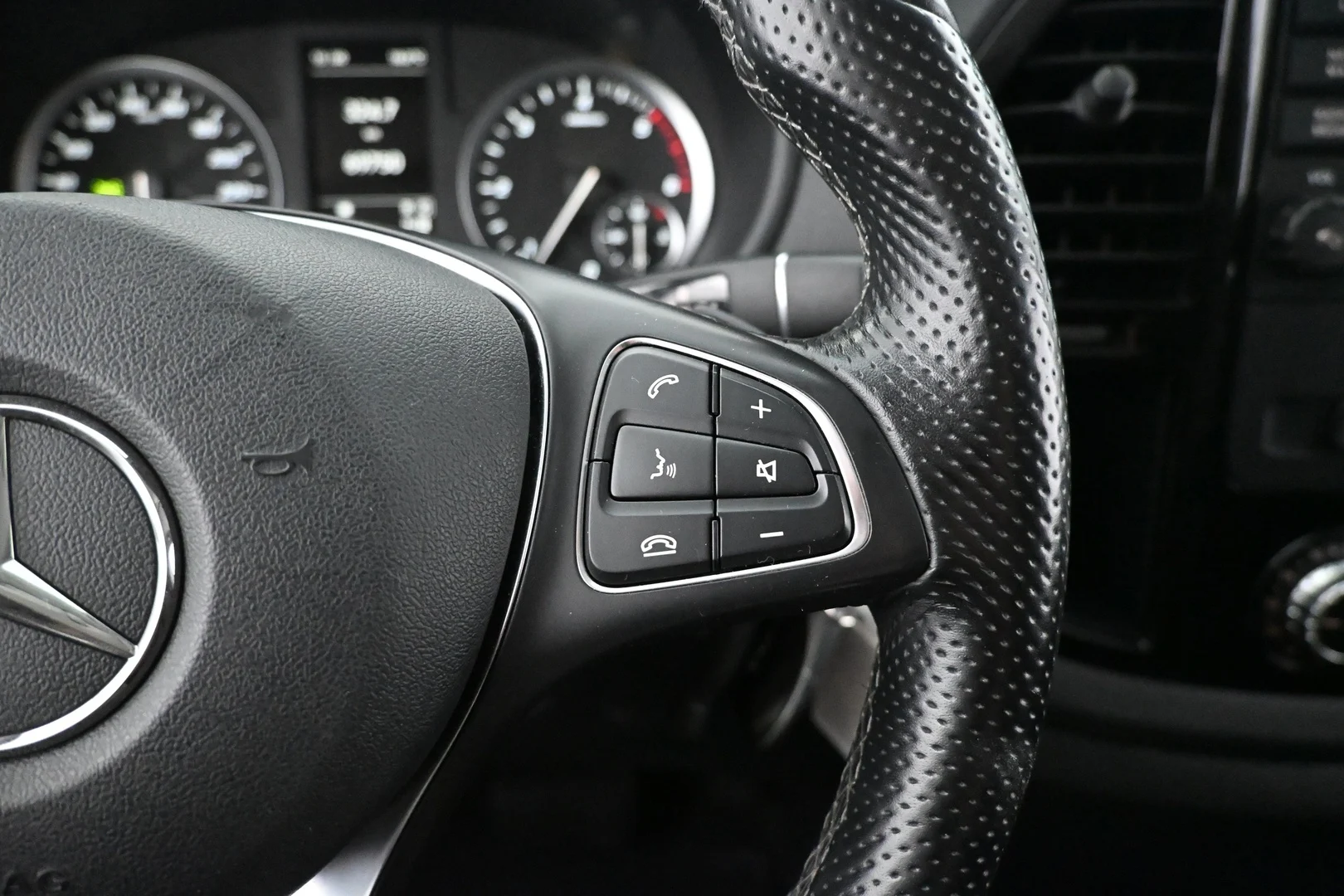 Car Image - 4JClf4nePNIpRQNDwoAU29
