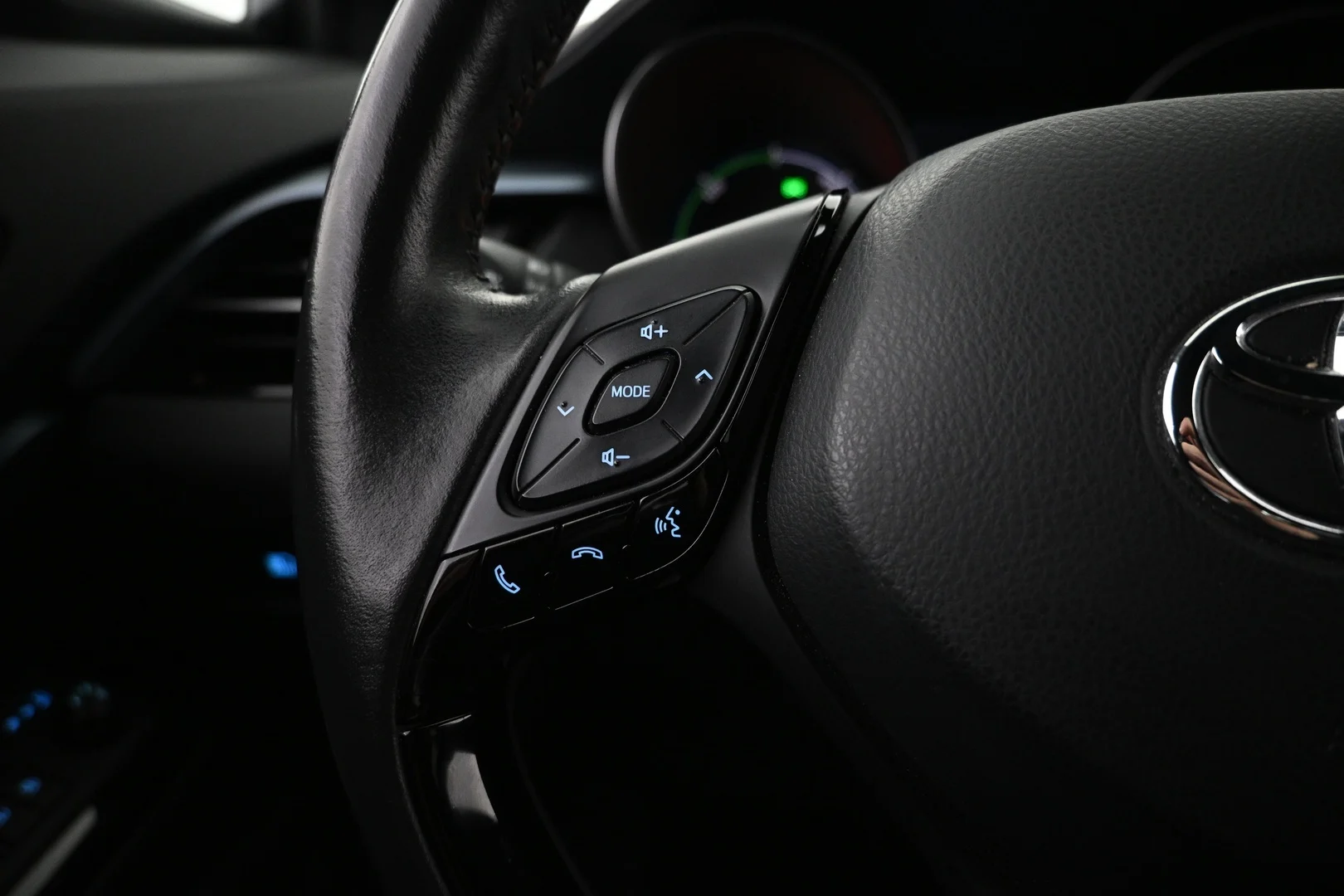 Car Image - 5mi2SYrt1E8dxJXNhV0iLN
