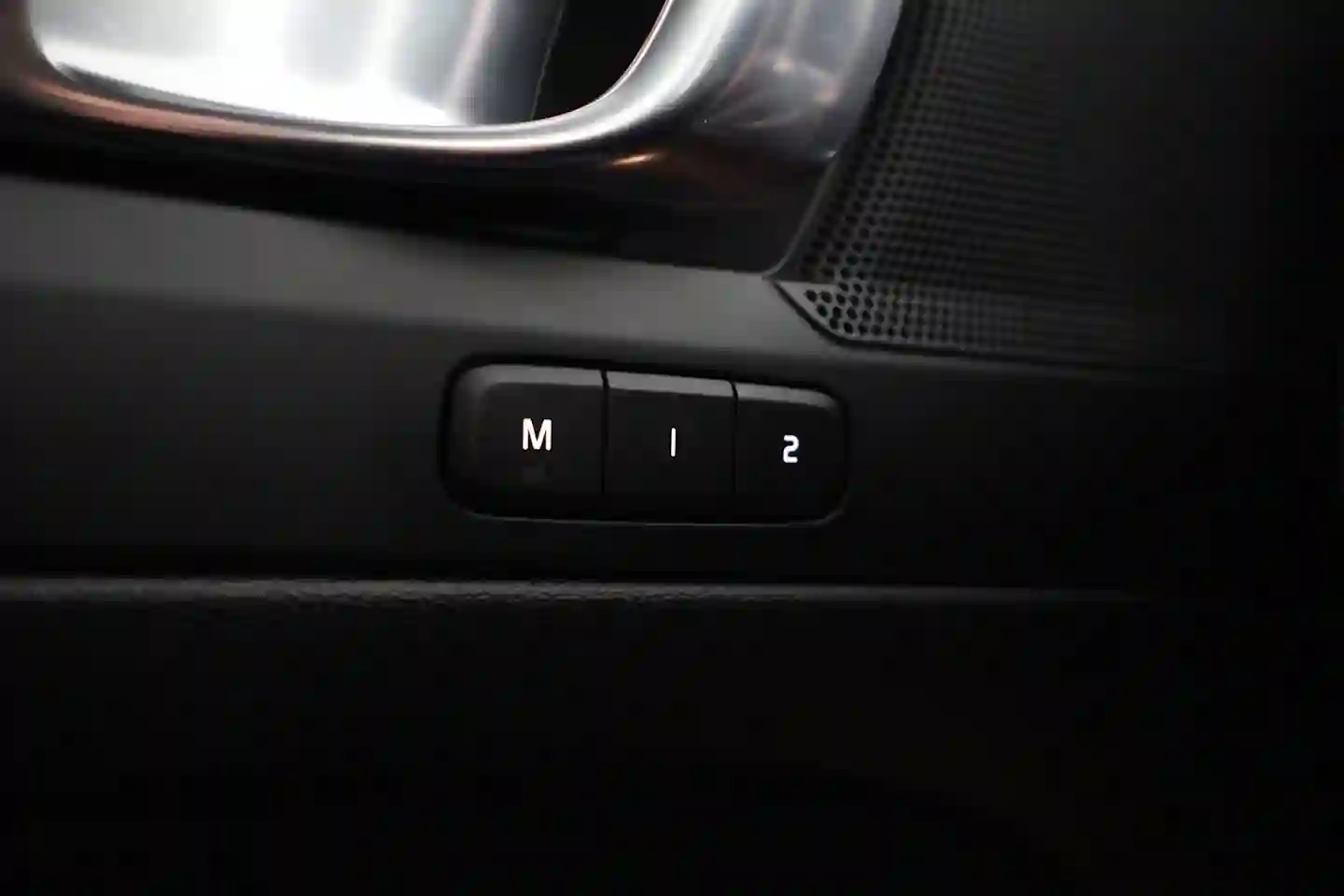 Car Image - 1Jl4fTrmf6NI4ivD1R4hx3