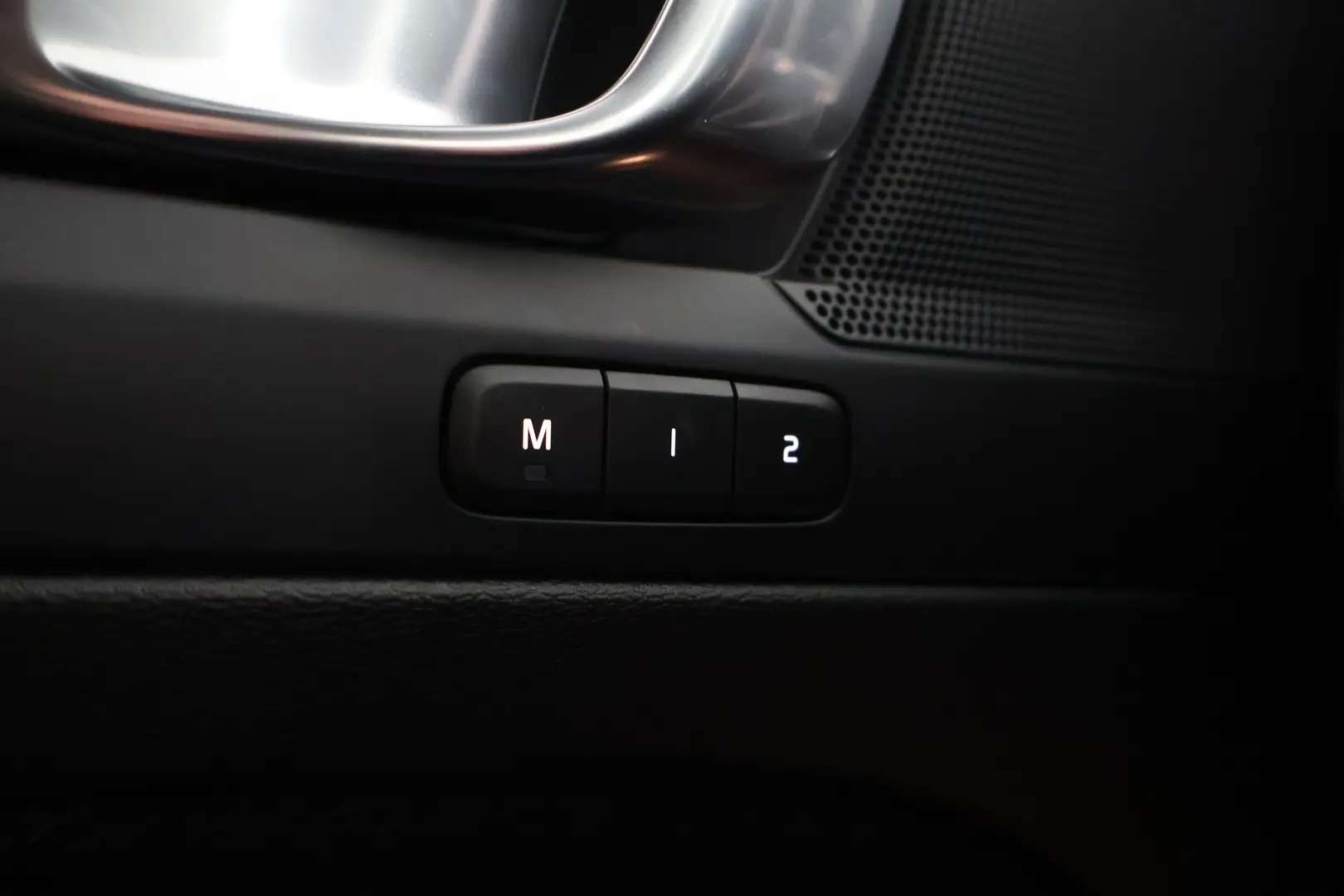 Car Image - 1Jl4fTrmf6NI4ivD1R4hx3