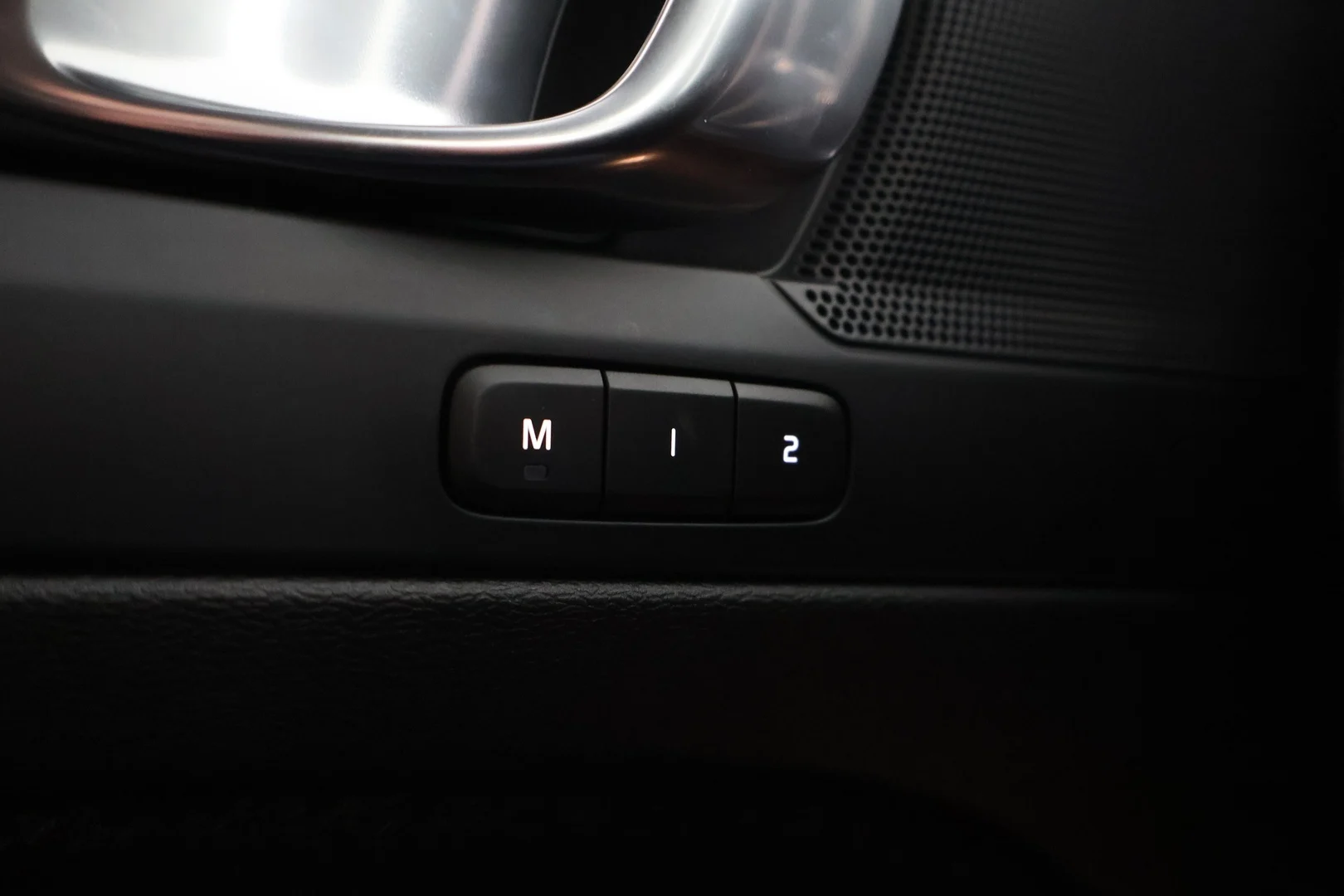 Car Image - 1Jl4fTrmf6NI4ivD1R4hx3