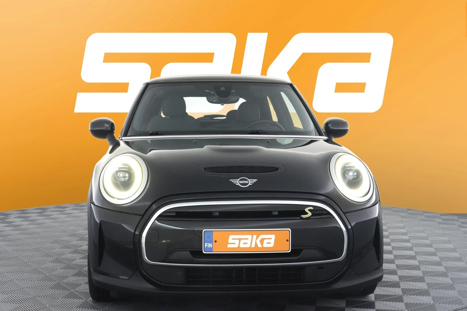 Car Image - 7n0kUmaQM71VImx64YKxsO