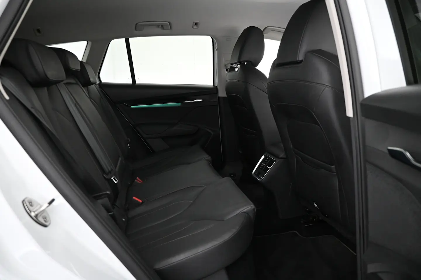 Car Image - 59mwRi1HJow5nceznmXJit