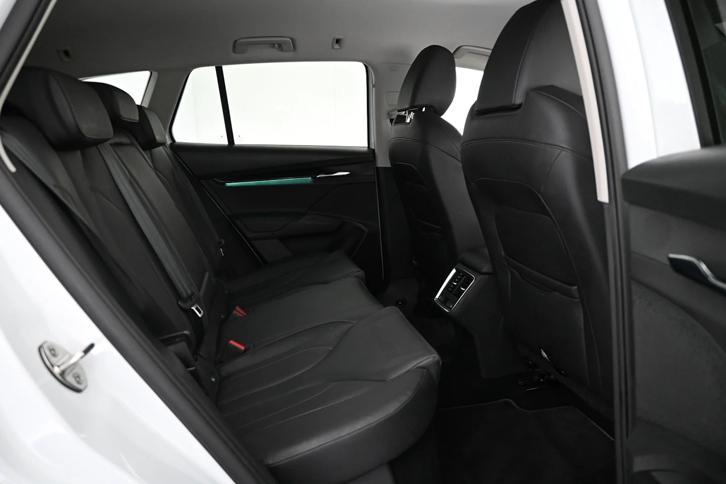 Car Image - 59mwRi1HJow5nceznmXJit