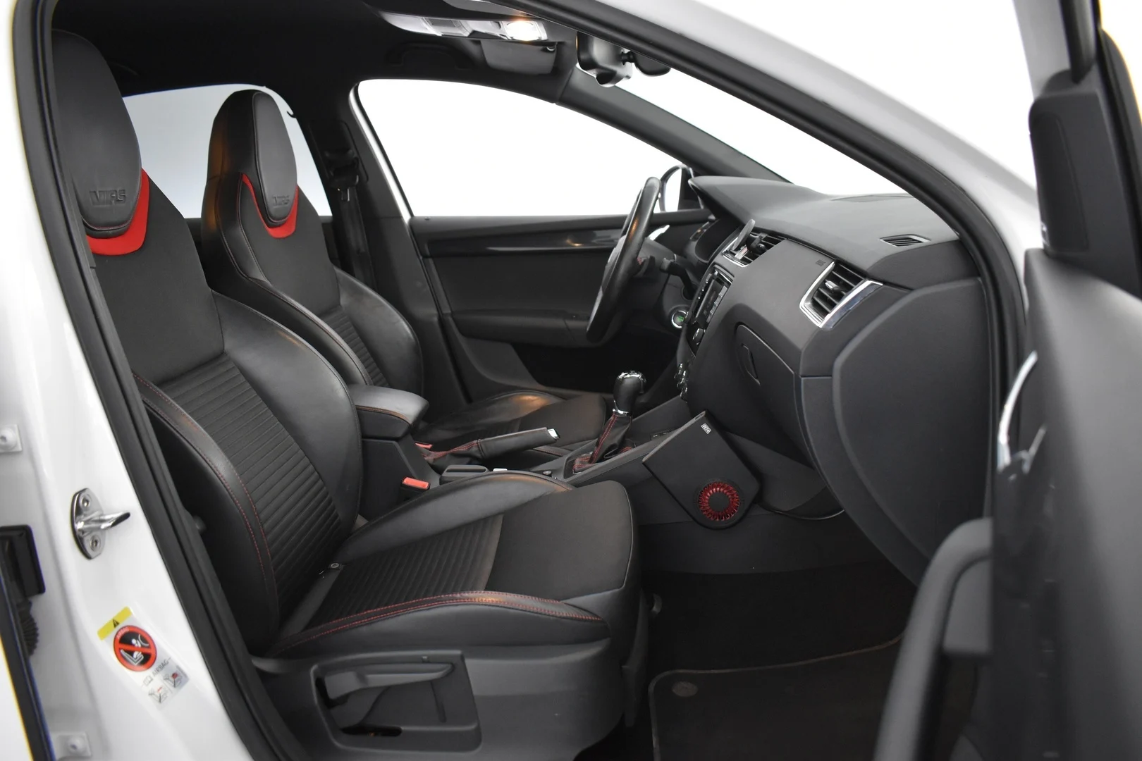 Car Image - 4g9xGndTY3g8bz5FWllitR