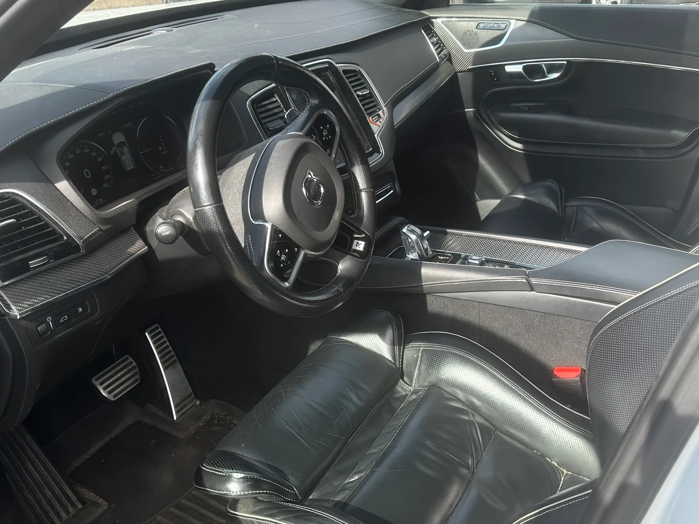 Car Image - 2XhKx1QEccalSaDDFaVkYF