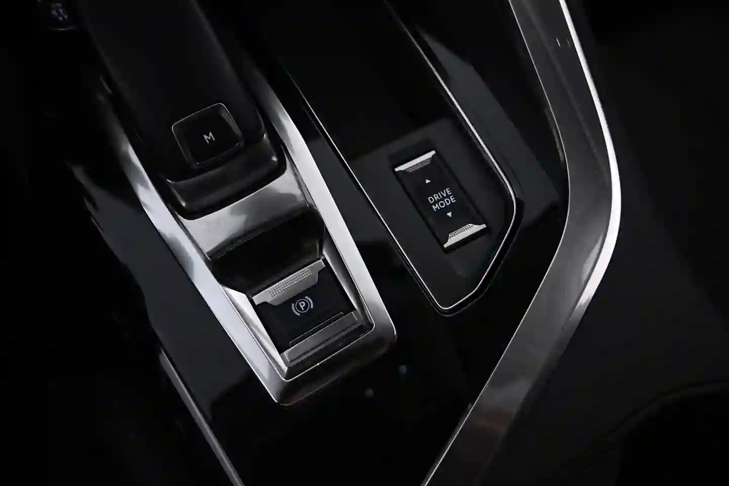 Car Image - 3R0En8F9nL2cBXsMDIMh8N