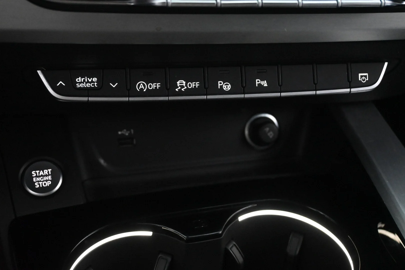 Car Image - EIEKUhBMwKNfCOkYIwOe0