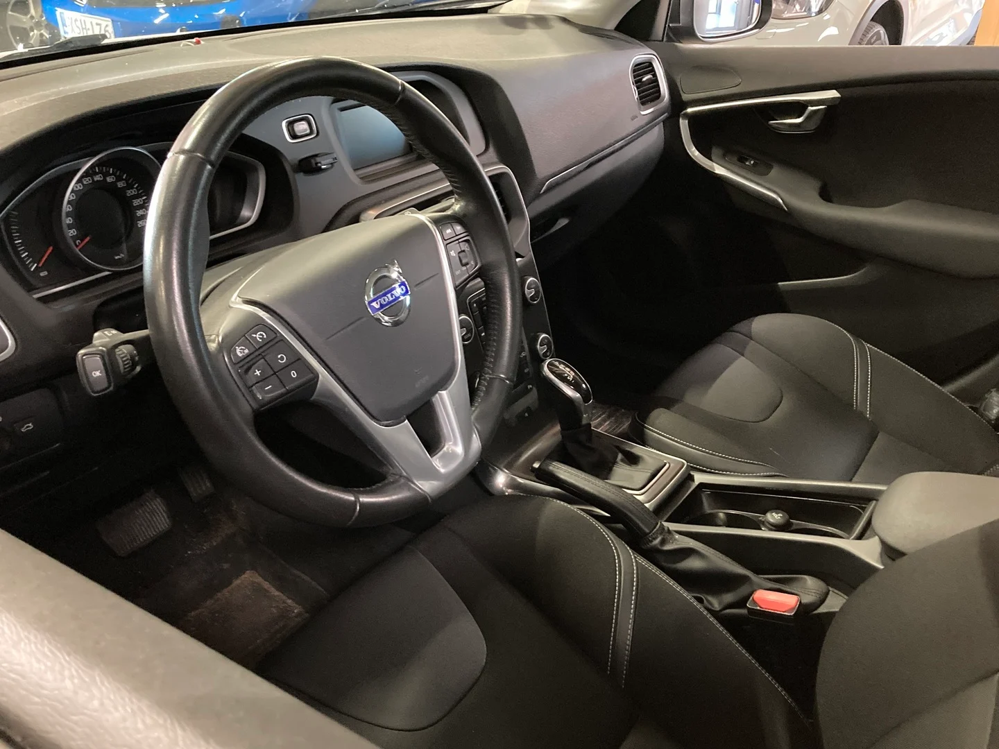 Car Image - 6We6pmUnopTwLbUdj2c6q0