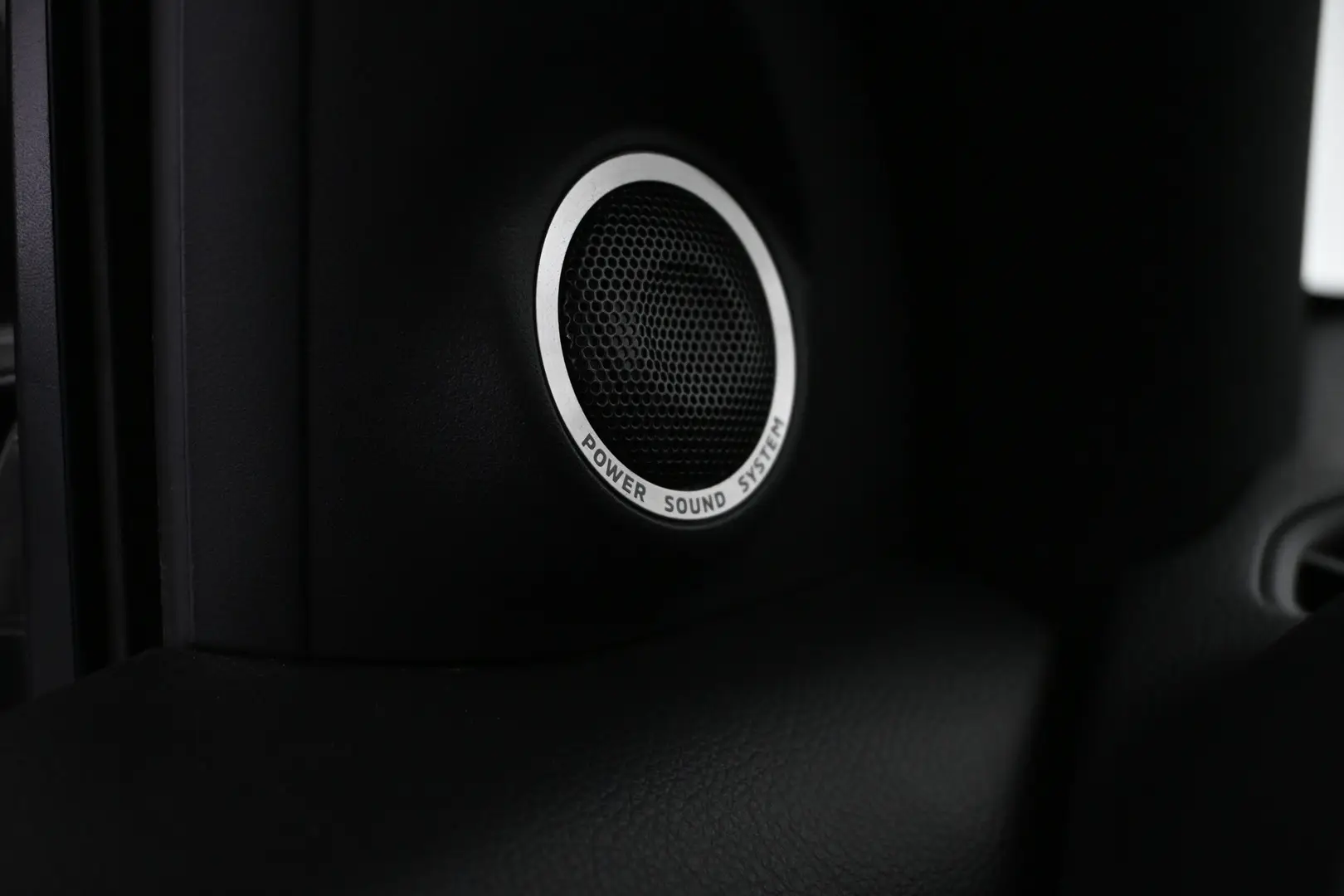 Car Image - 6MaUGmy3Yw6eHrkbV7bDZe