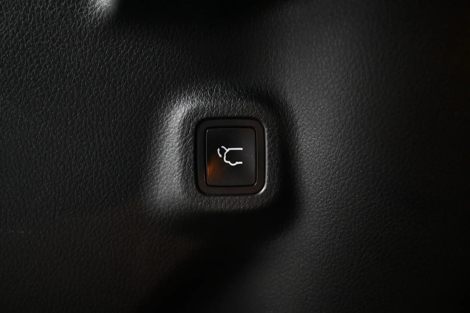 Car Image - 3GKVAPR3bWqApniqTwFeFU