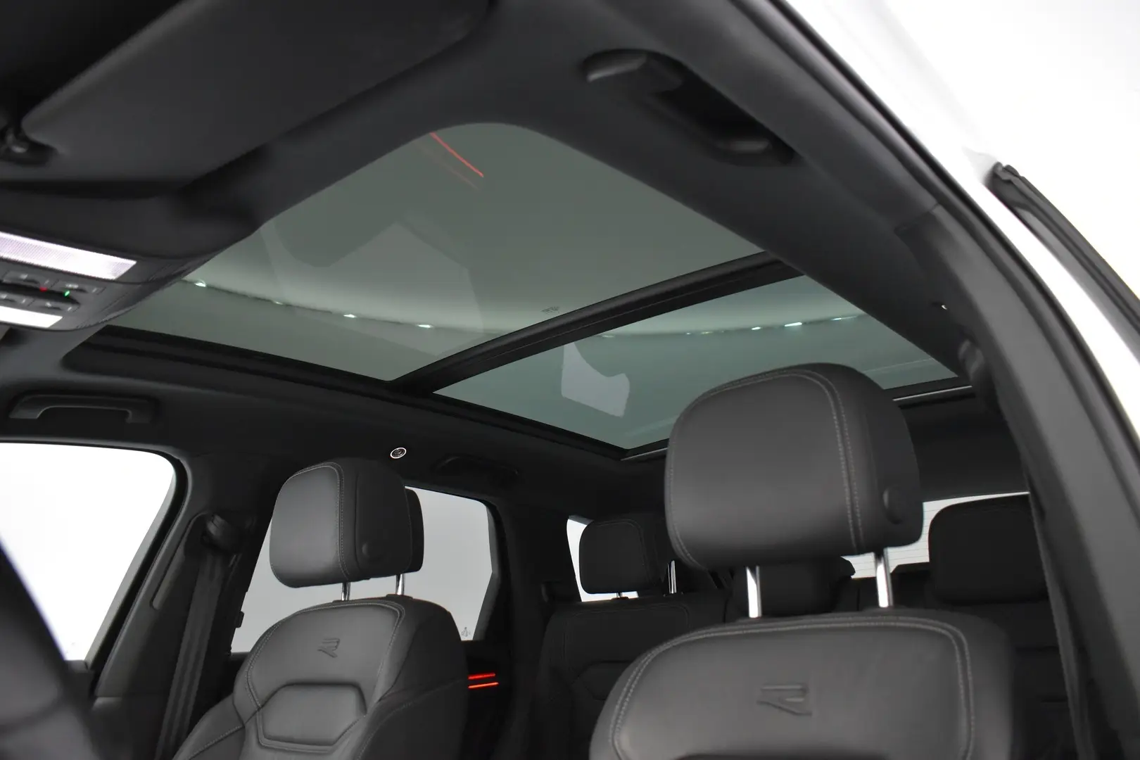 Car Image - 3XJna00QLG9JqGozEyZD39