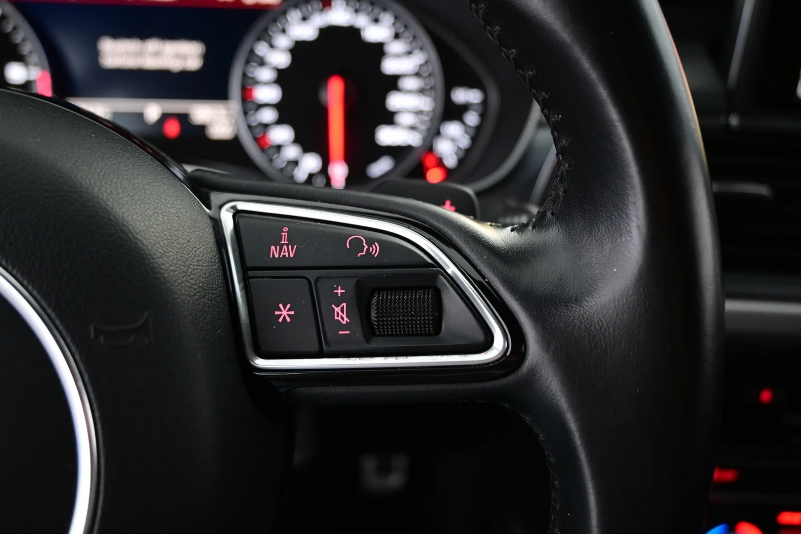 Car Image - 4nS0EK81SJbjOQrxFx4vrH