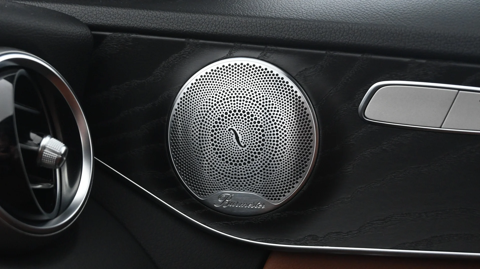 Car Image - 1myXtr7f75mNAaVaqXcwiP