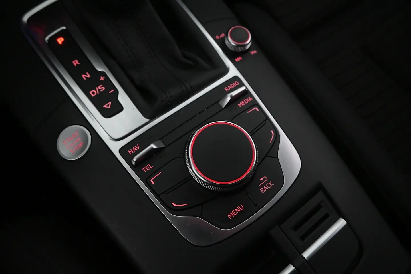 Car Image - ieNdAIYuROZc9wvjiRVPw