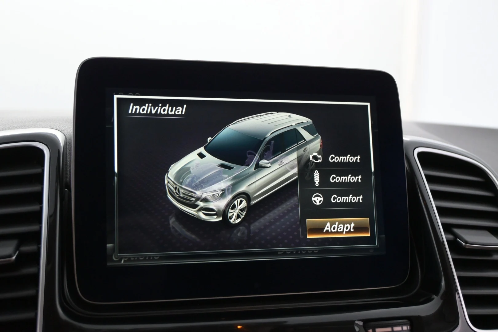 Car Image - 2QhEJfl5J3HzsHCX3ubMQO