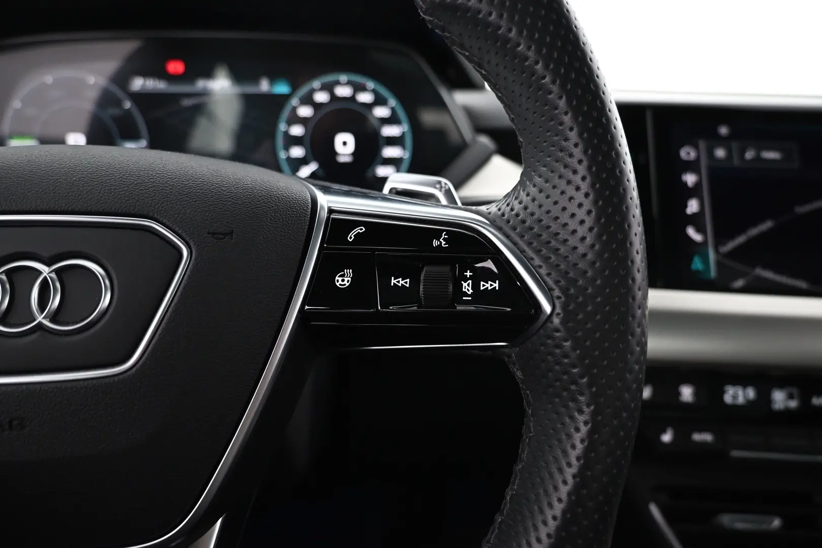 Car Image - 68kdl7E2xi3OfOlT7mmz7l