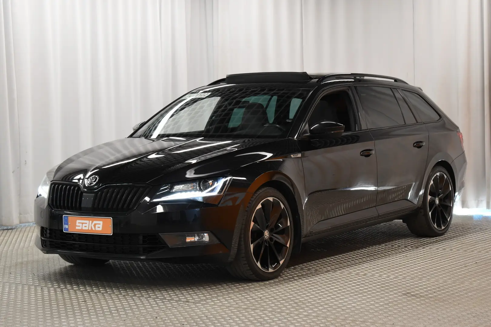 Car Image - 2nls6fmFmGVwlucJrU97LZ