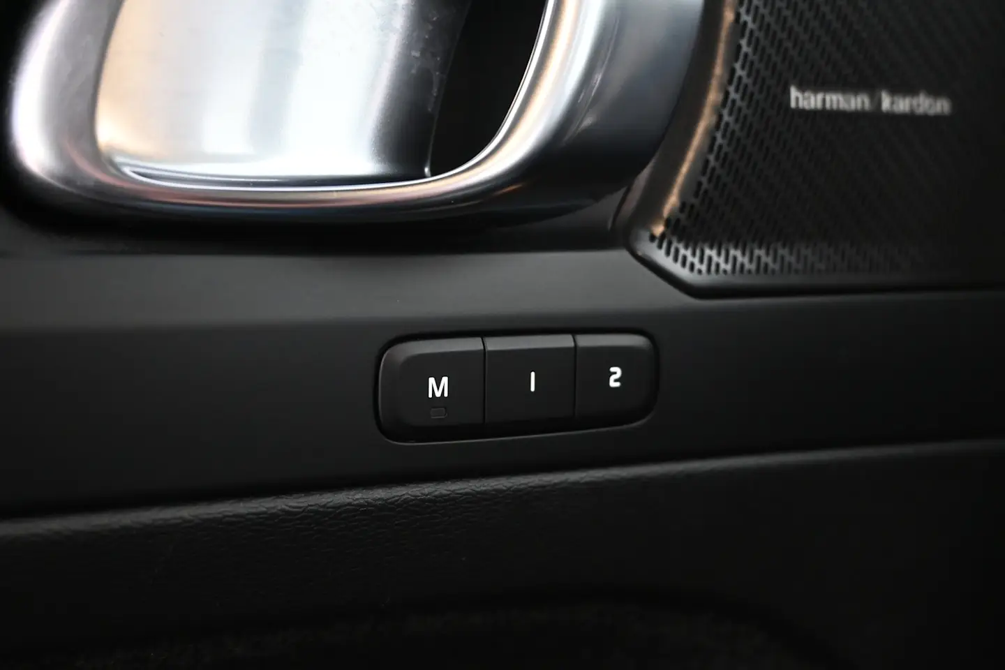Car Image - olDDWY0XsaDFyqyWhmOyG