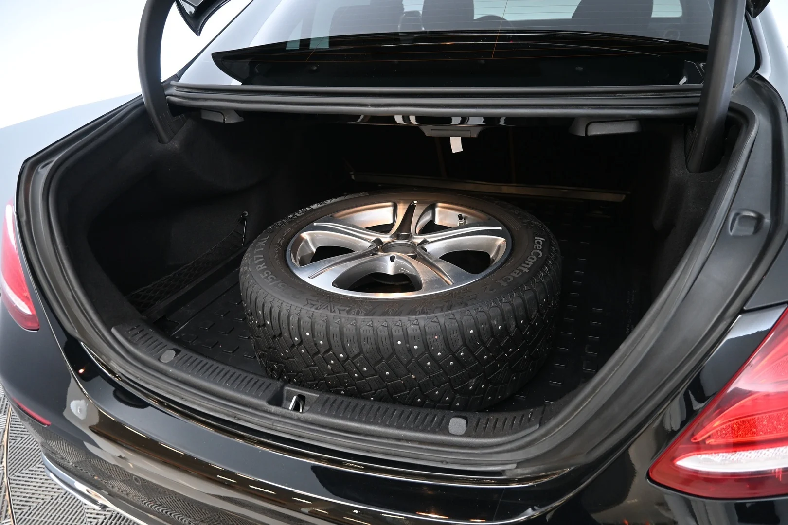 Car Image - 1QKCNIZkk4veKM7L0tP5DW