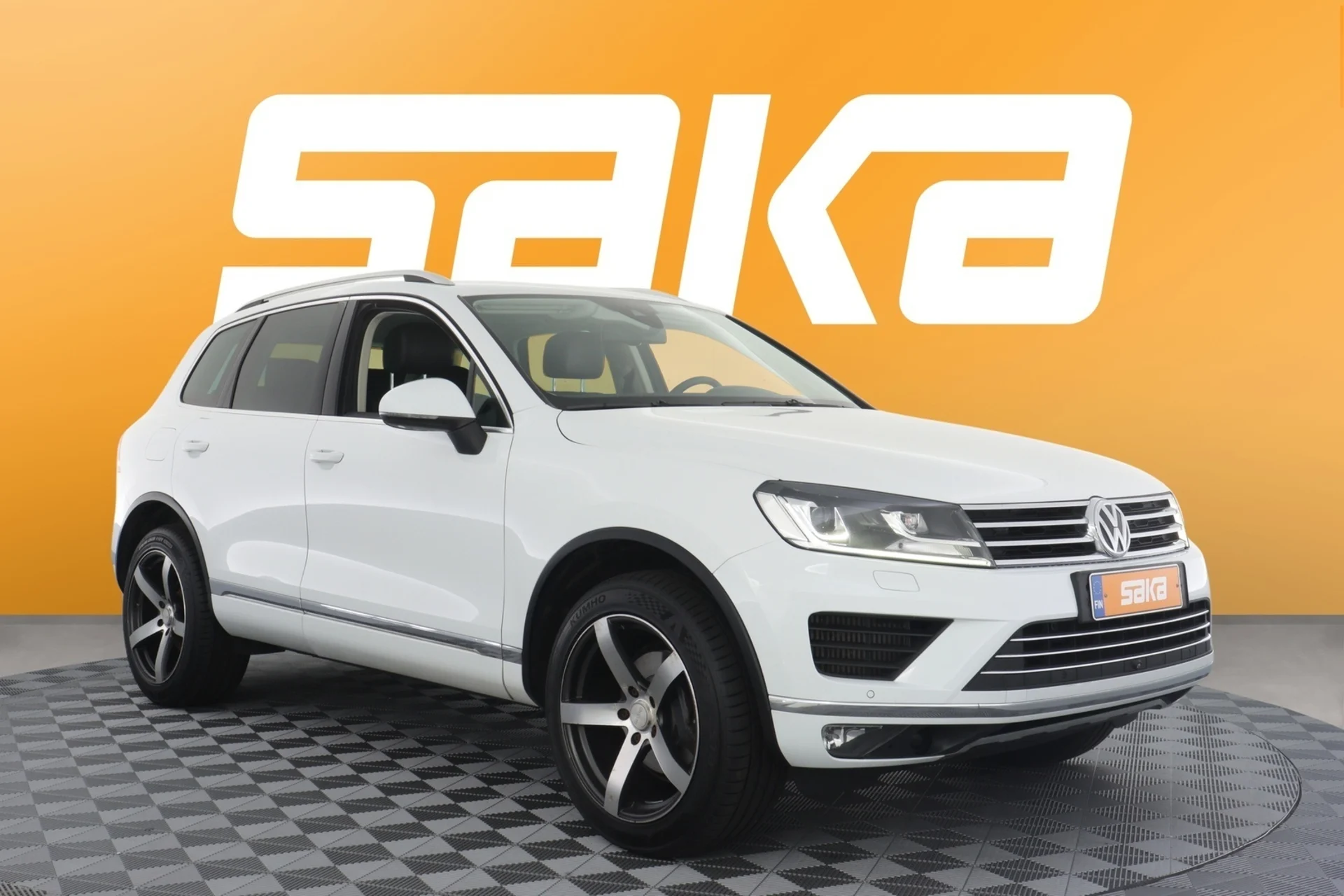 Car Image - FvbSkWF4LG5i8XOD9KfnE