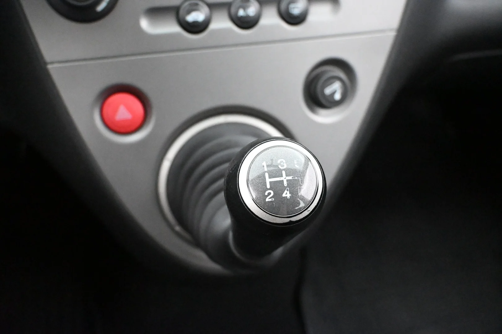 Car Image - 4pfNyX3dTTF3t1UAb7V4rS