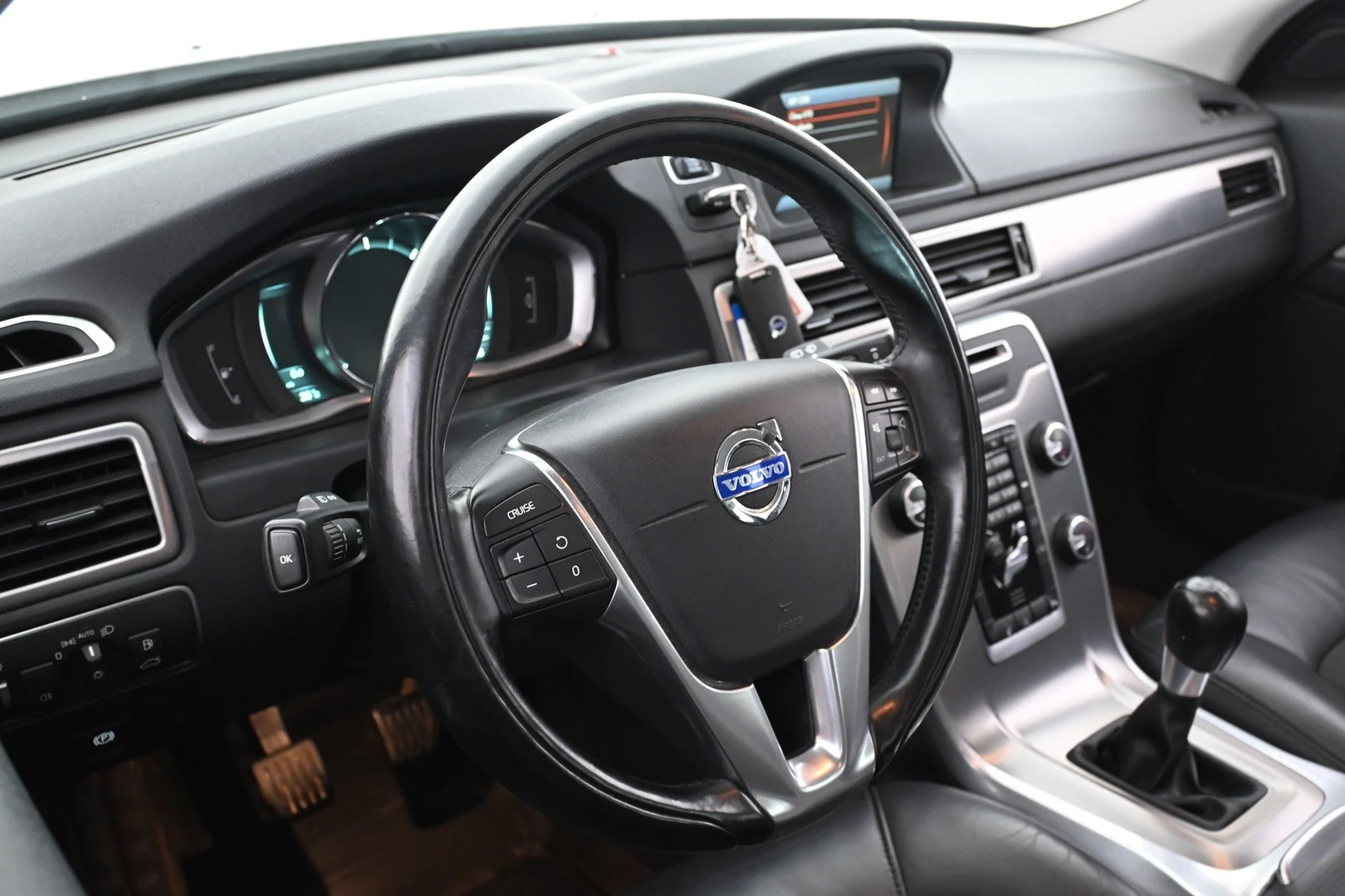 Car Image - 2G17vLAM7RUHD8Sxkzo7mD