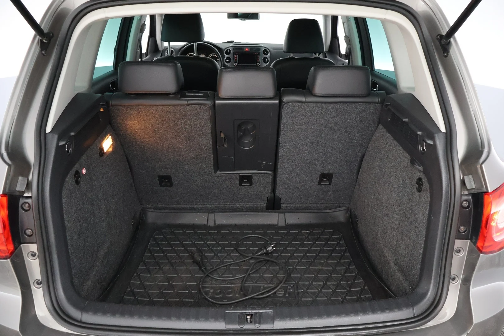 Car Image - 5ORkcCYJ1zbXRs7sDKNxh6