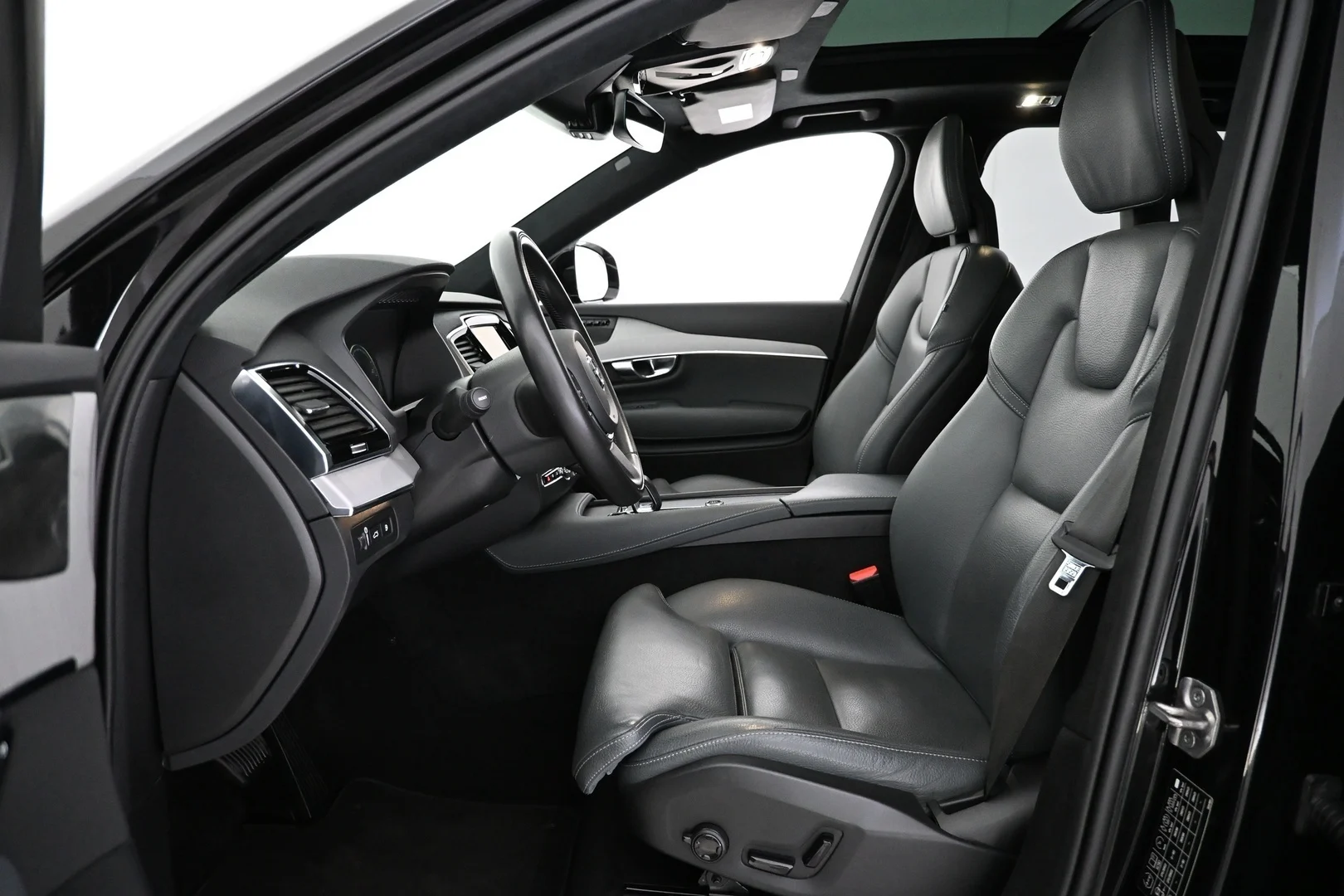 Car Image - 1QxwCYlWucRO8fRbMFIms9