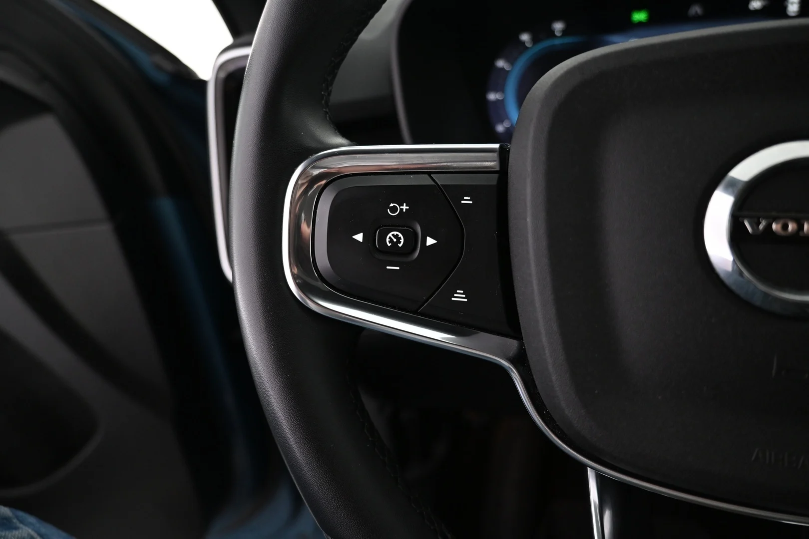 Car Image - xG4PUqfnUjIDeuW6HQeOh