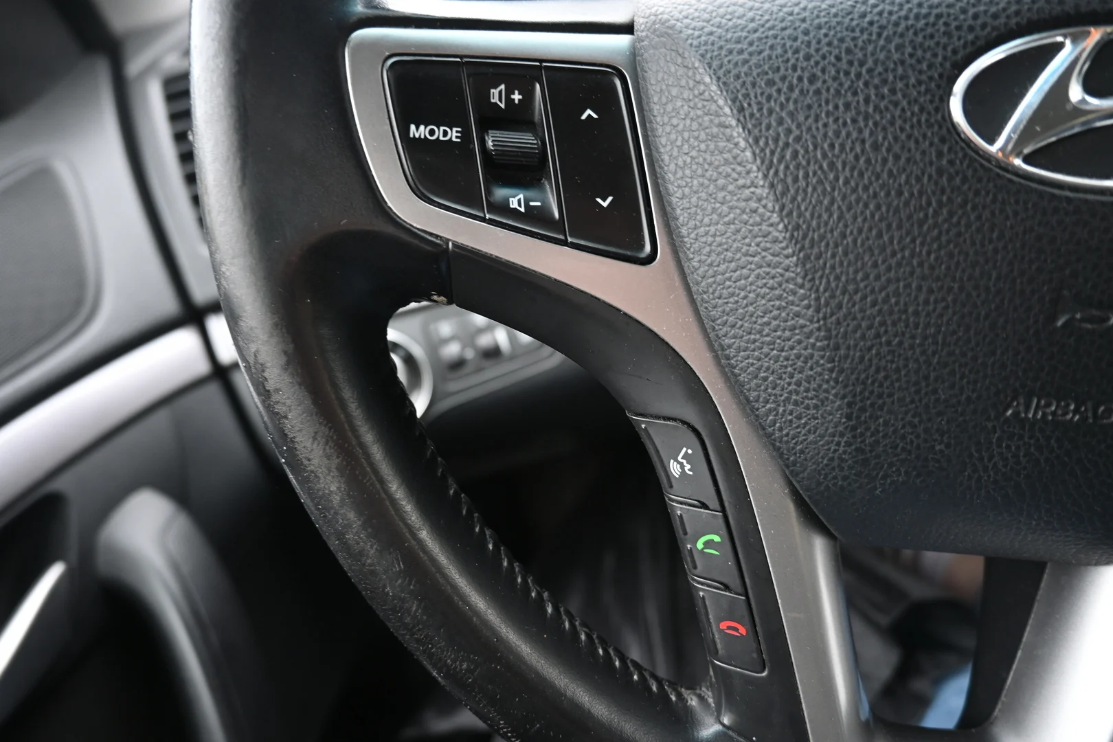 Car Image - 1v7aA6BbkAoSpo4JsX7wO3