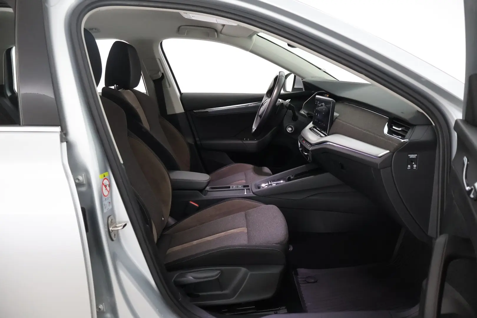 Car Image - 2EfkNSnuqorMw3kbl50LBk