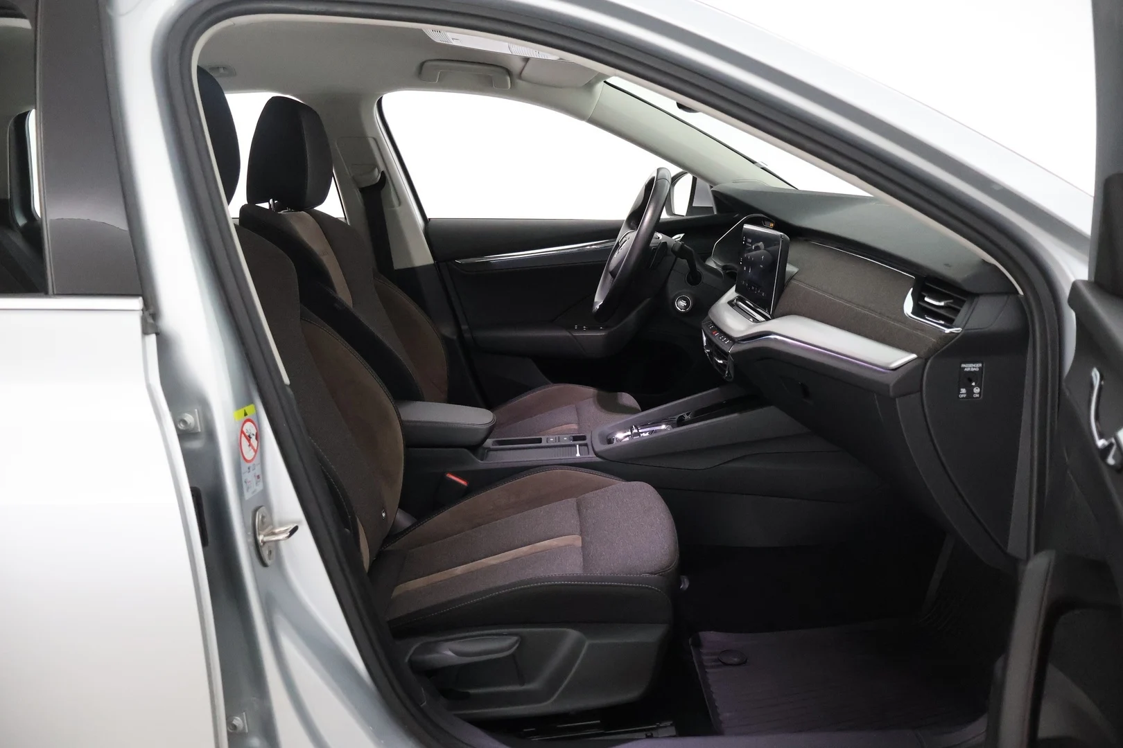 Car Image - 2EfkNSnuqorMw3kbl50LBk