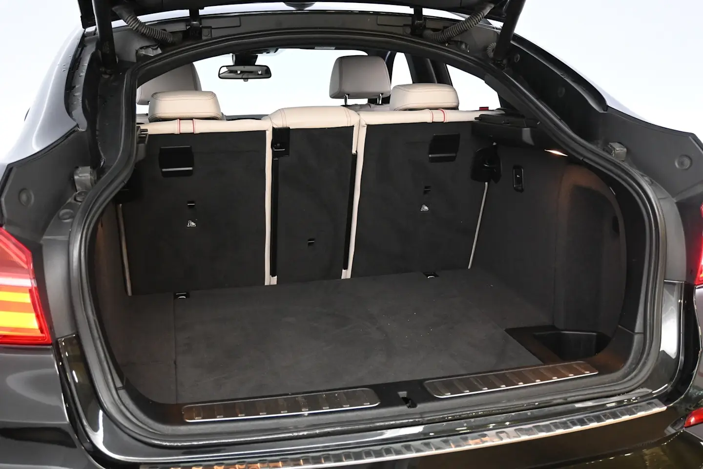 Car Image - 3cKf37M28dTio3kWO8YJrp