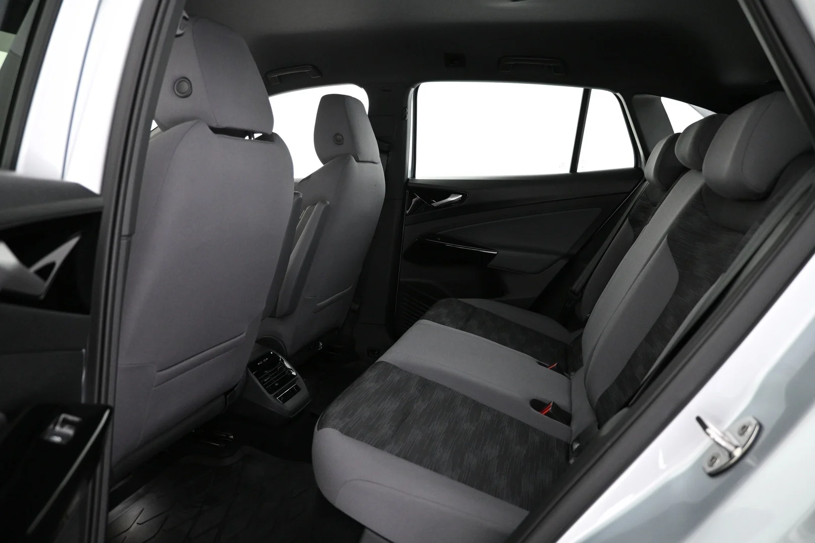 Car Image - 7bx3E58KBILUTzO0bE6nOe