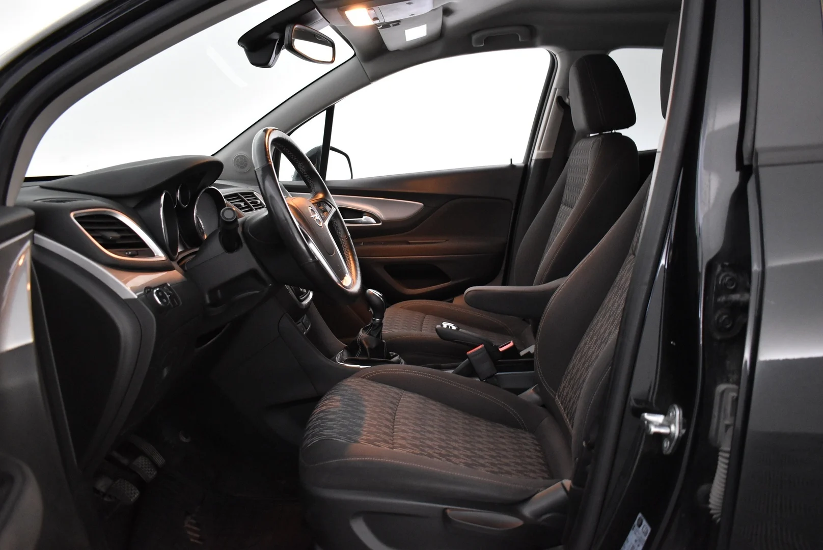 Car Image - 6PHZ5XDwILLrbA551k5zbz