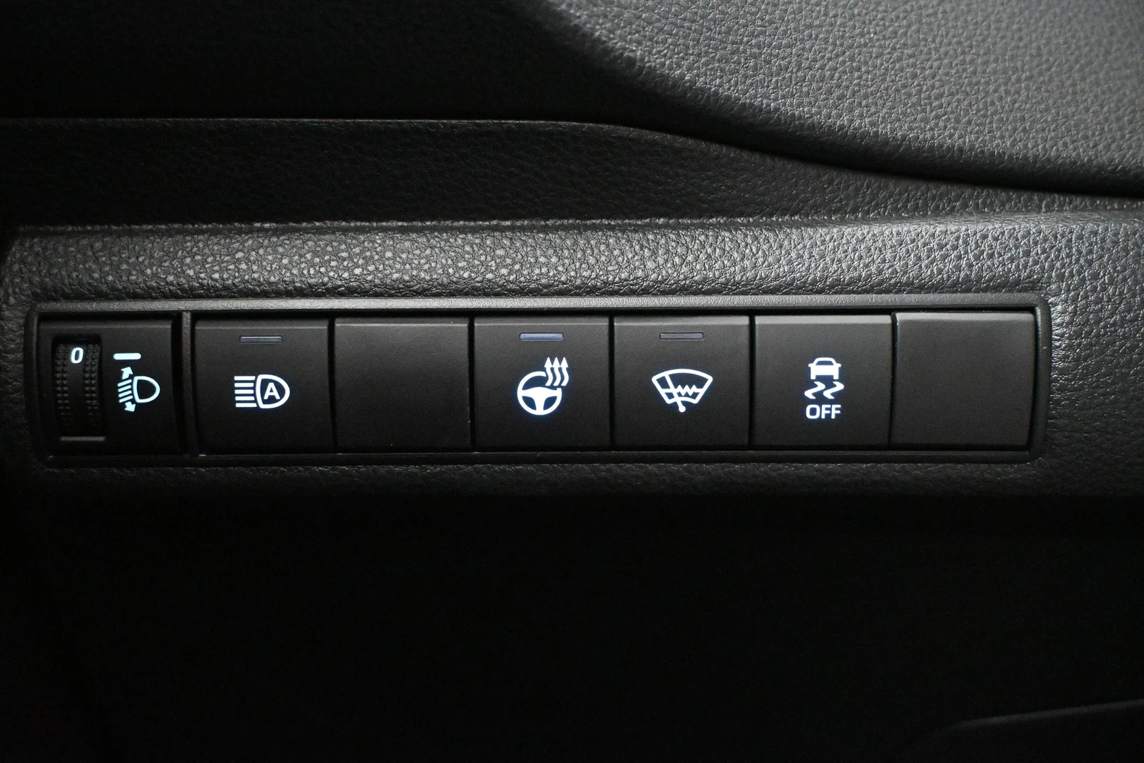 Car Image - 7ggHvz7nqSRWBtyQJZA9yt