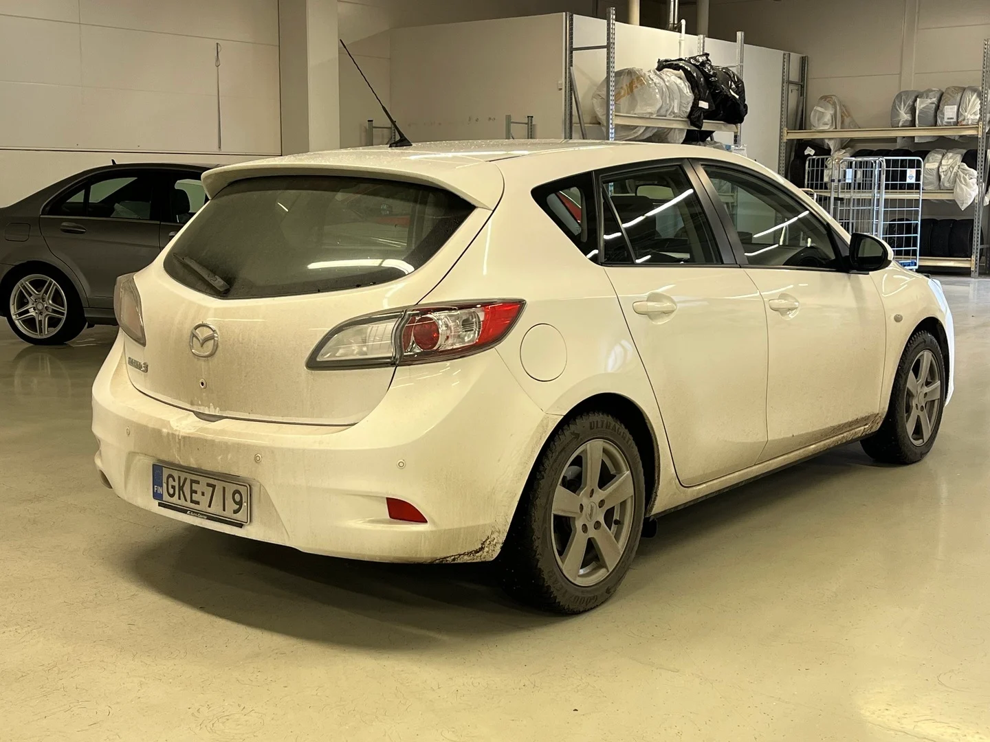 Car Image - 3tXD9kF4fX6AStfYupDJU5