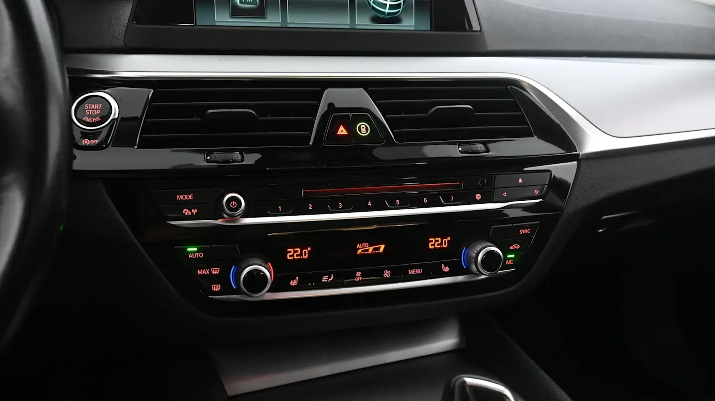 Car Image - 1jiaJH4QWucitLWrCyiYLp