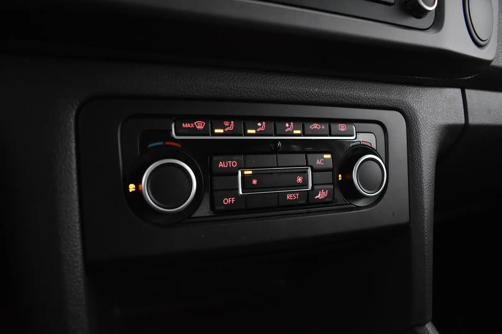 Car Image - 1h1WcGNwmrborkENWJstgp