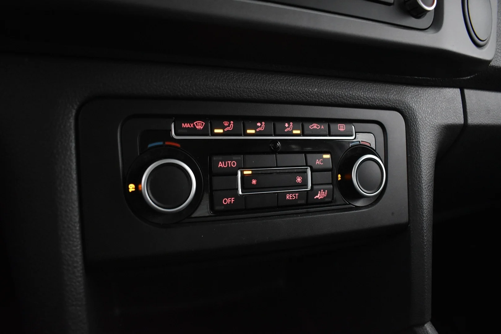 Car Image - 1h1WcGNwmrborkENWJstgp