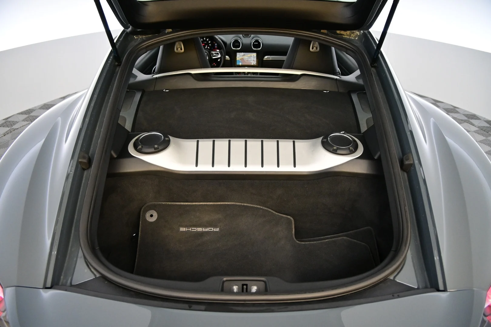 Car Image - 6LMxJbGfUfzBzupKRgBGxO