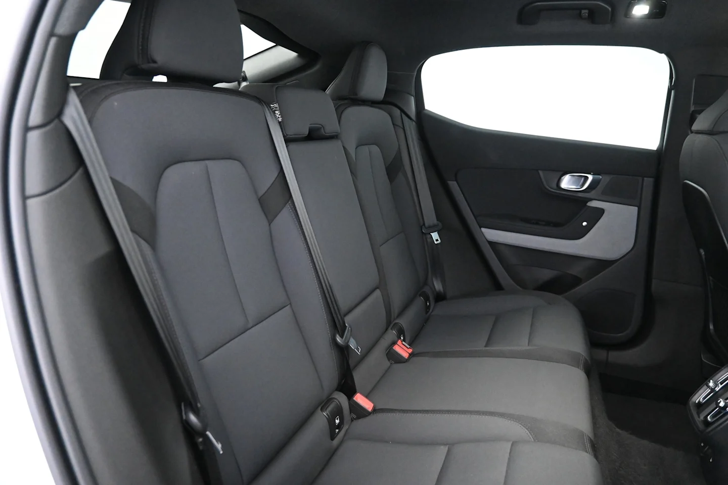 Car Image - 1LzhR75lq3iowIiMkKJmlZ