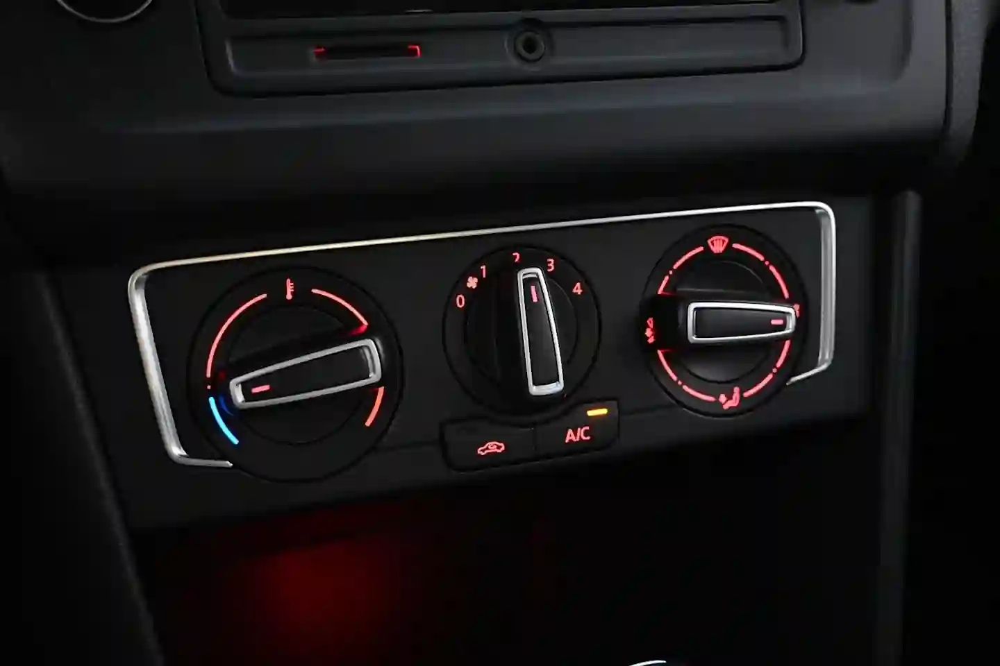 Car Image - 75i7KUBfFo7dNiQKh3FAZJ