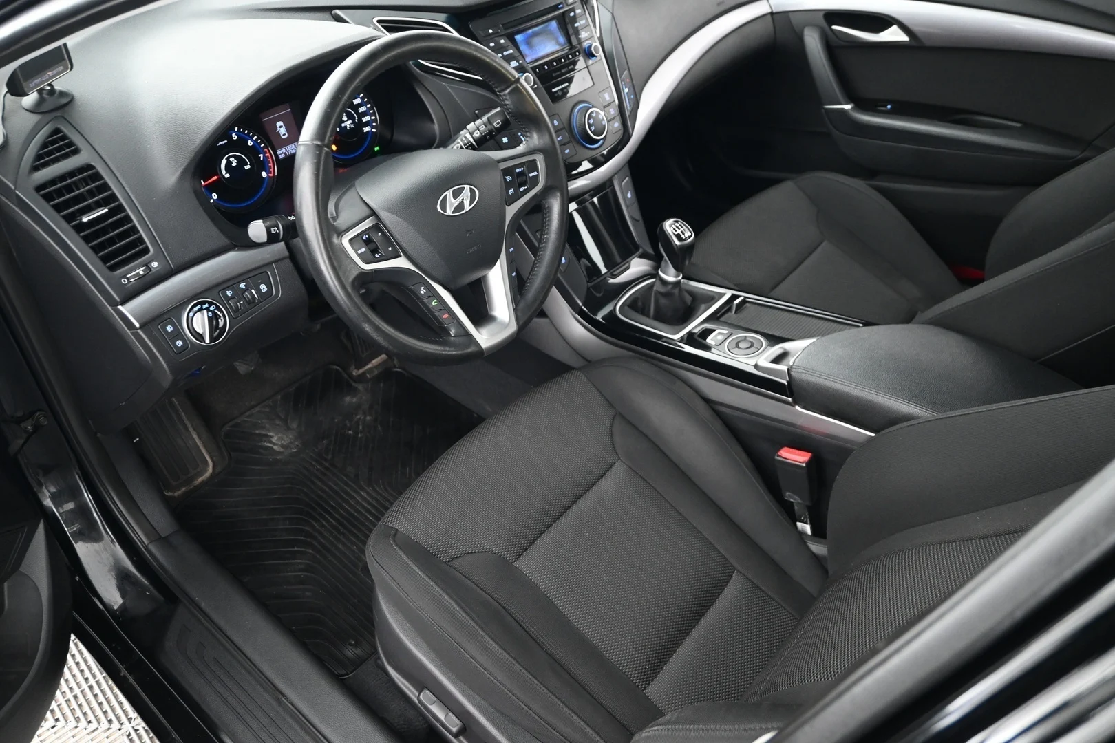 Car Image - 7t8ldAiaOQZJk6oKWKKm2D